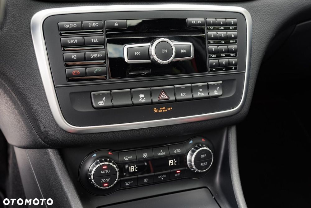 Mercedes-Benz GLA 45 AMG 4-Matic Edition 1 - 23
