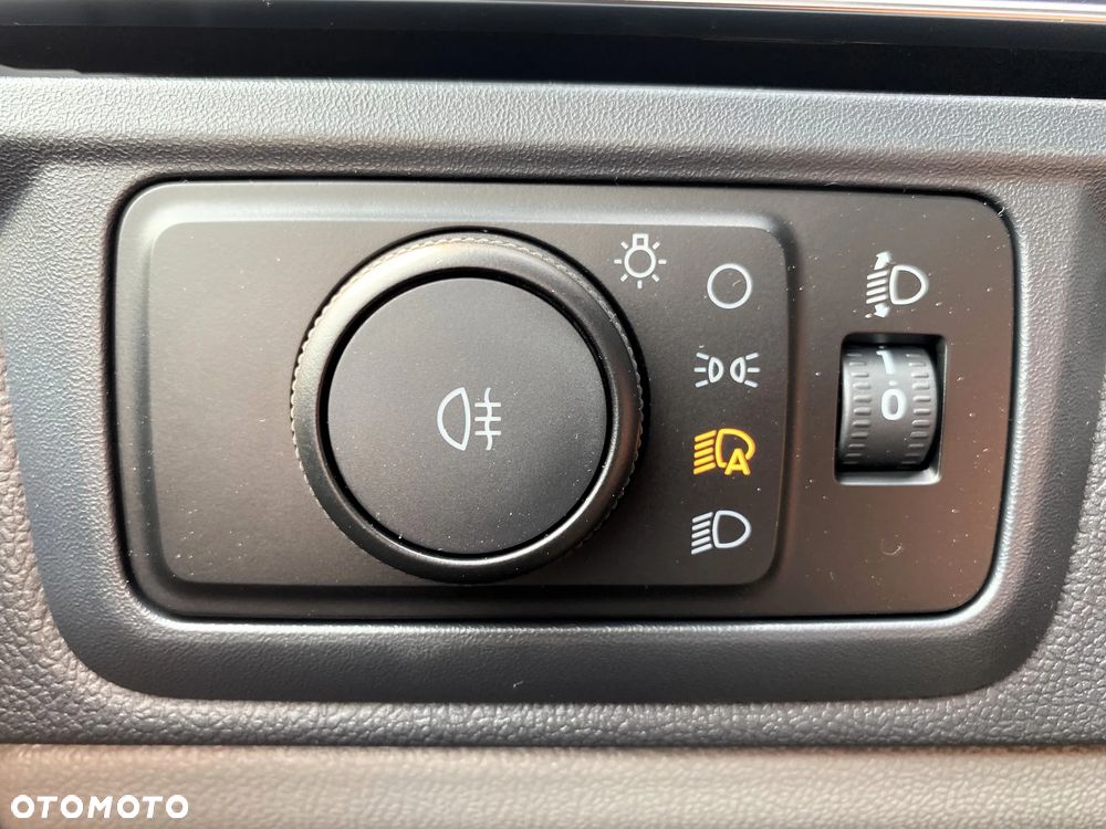 Ford Transit Custom Van Limited - 21