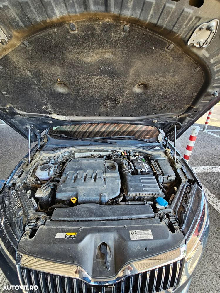 Skoda Superb 2.0 TDI 4x4 DSG Premium Edition - 20