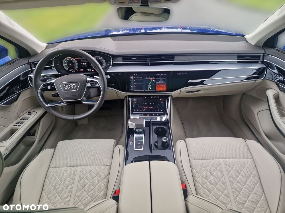 Audi A8 - 12
