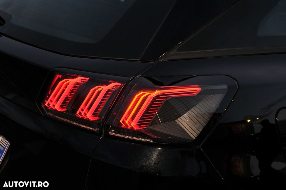 Peugeot 3008 PureTech 130 Stop & Start GPF EAT8 Active Pack - 35