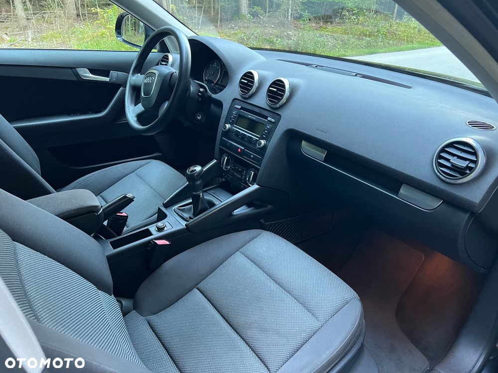 Audi A3 Sportback 1.9 TDI DPF Attraction - 24
