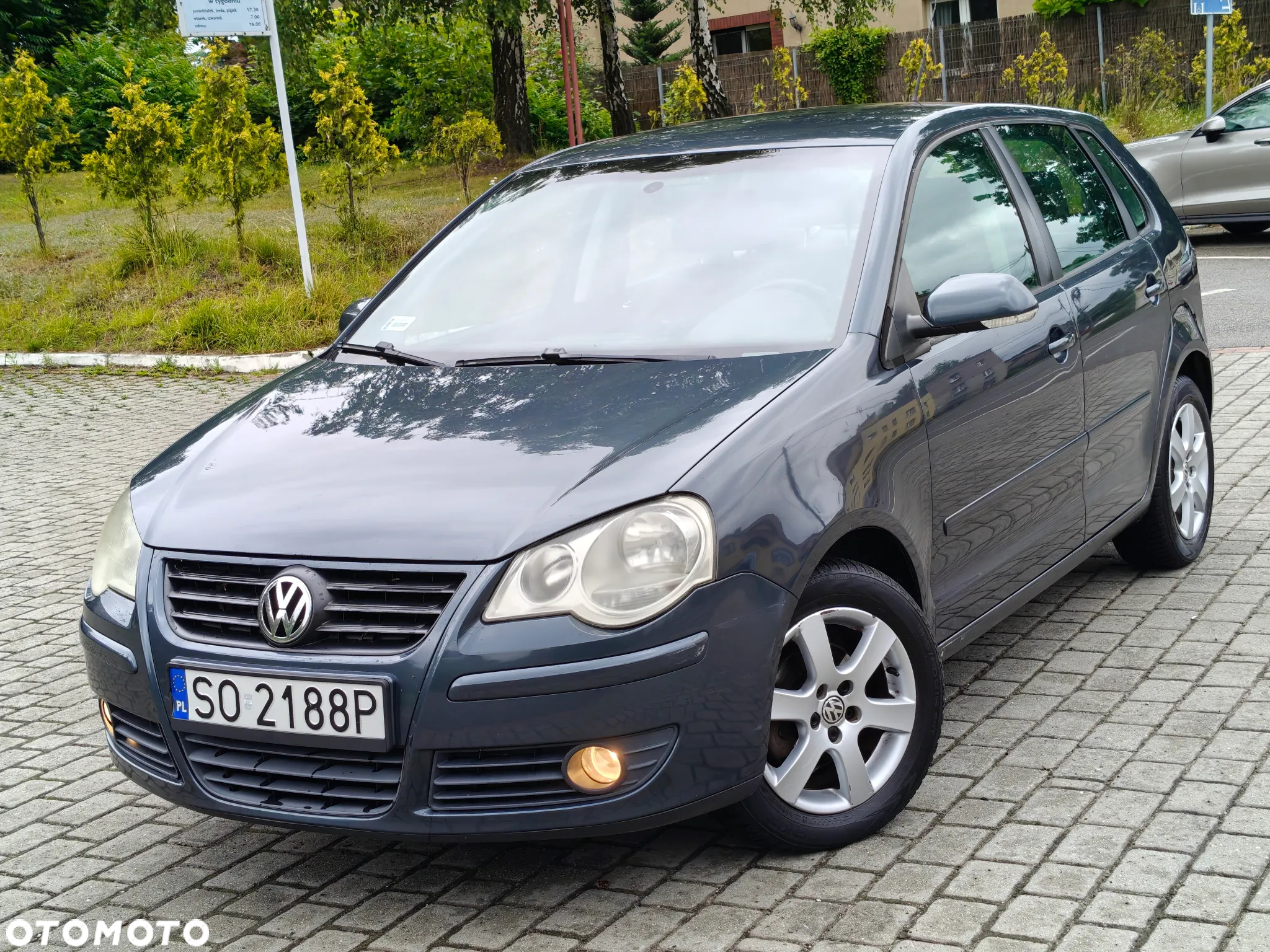 Volkswagen Polo 1.4 16V Comfortline - 2