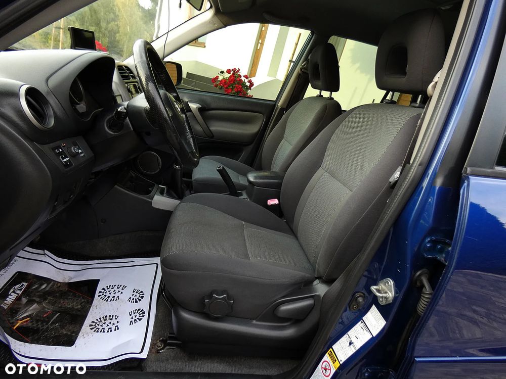 Toyota RAV4 - 19