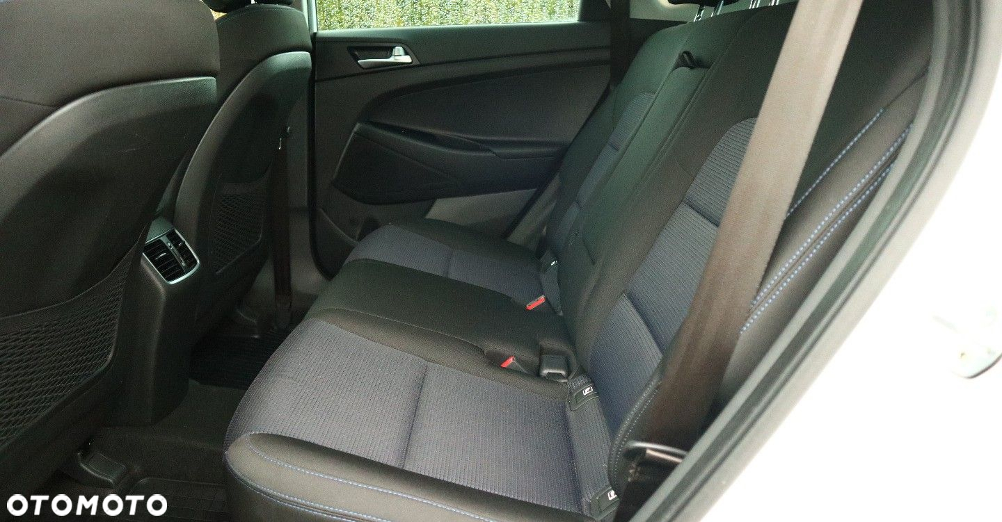 Hyundai Tucson 2.0 CRDi 4WD Advantage - 16