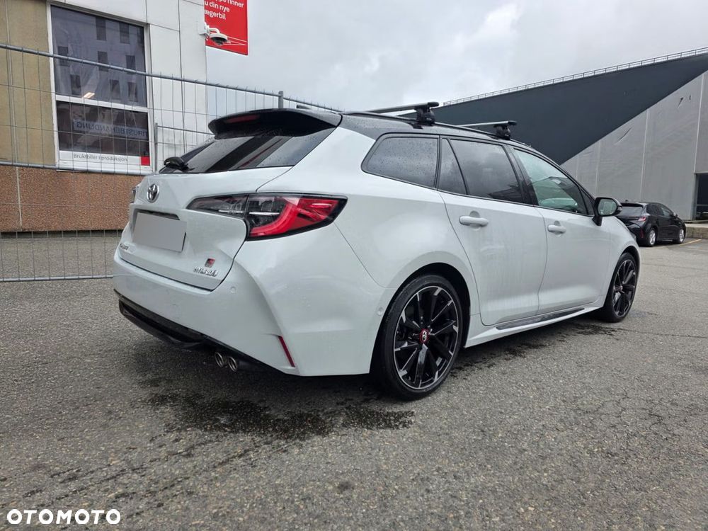 Toyota Corolla 2.0 Hybrid GR Sport - 6