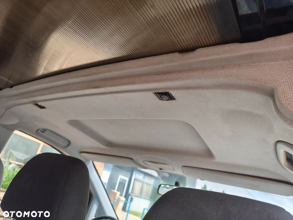 Mercedes-Benz Vito Univan 639.603 - 17