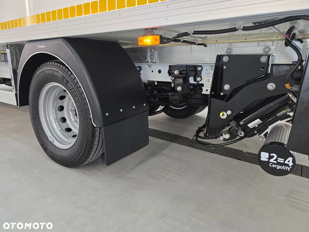 Ford TRANSIT 350-170 IZOTERMA WINDA 750Kg 48 Tyś Km SERWIS ASO FORD DO OSTATNIEGO Km SALON PL STAN JAK NOWY TEMPOMAT KLIMA ELKTRYKA ASYSTEN KIEROWCY WZMOCNIONE TYLNE ZAWIESZENIE RESOR + PODUSZKI PNEŁMATYCZNE - 23