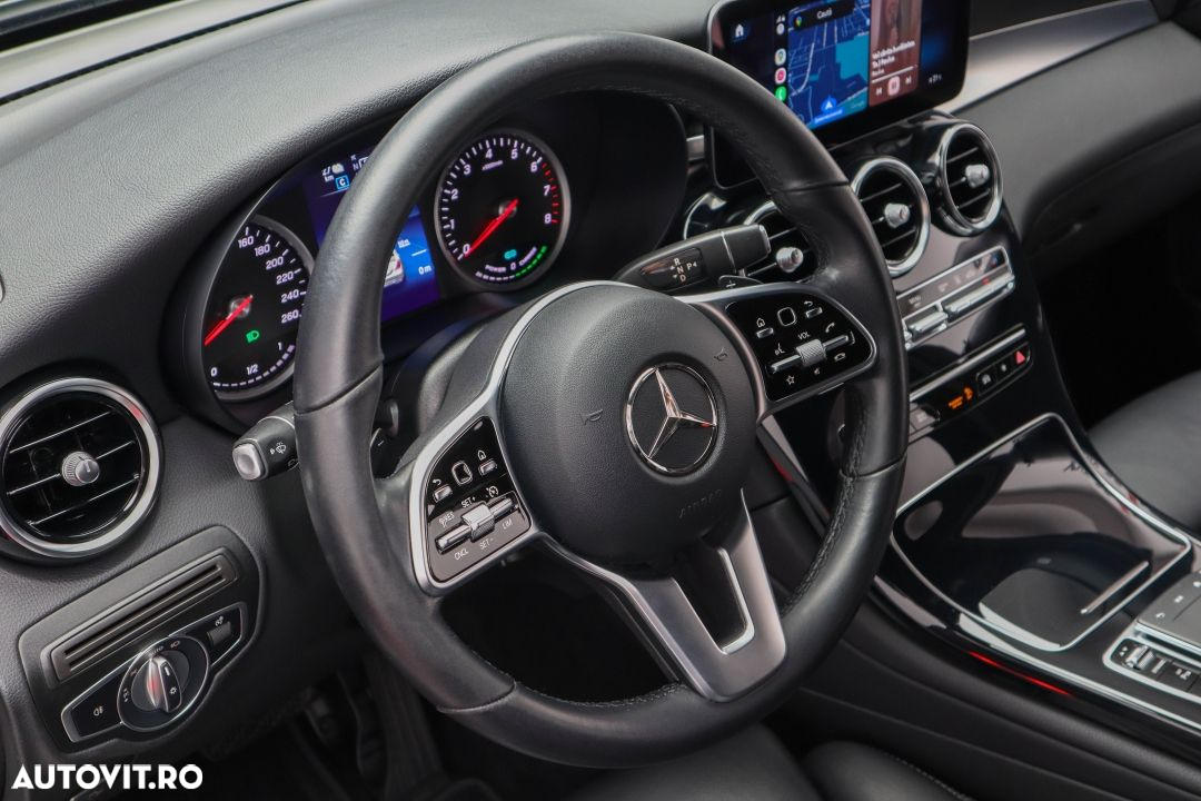 Mercedes-Benz GLC 300 e 4Matic 9G-TRONIC - 28