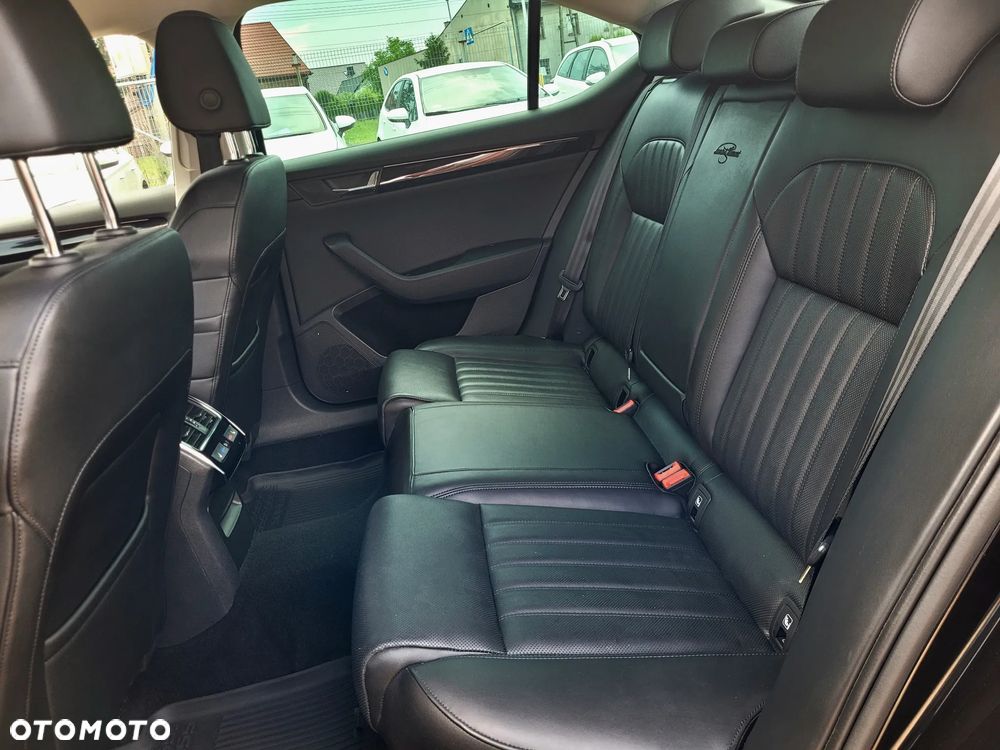 Skoda Superb 2.0 TDI 4x4 L&K DSG - 7