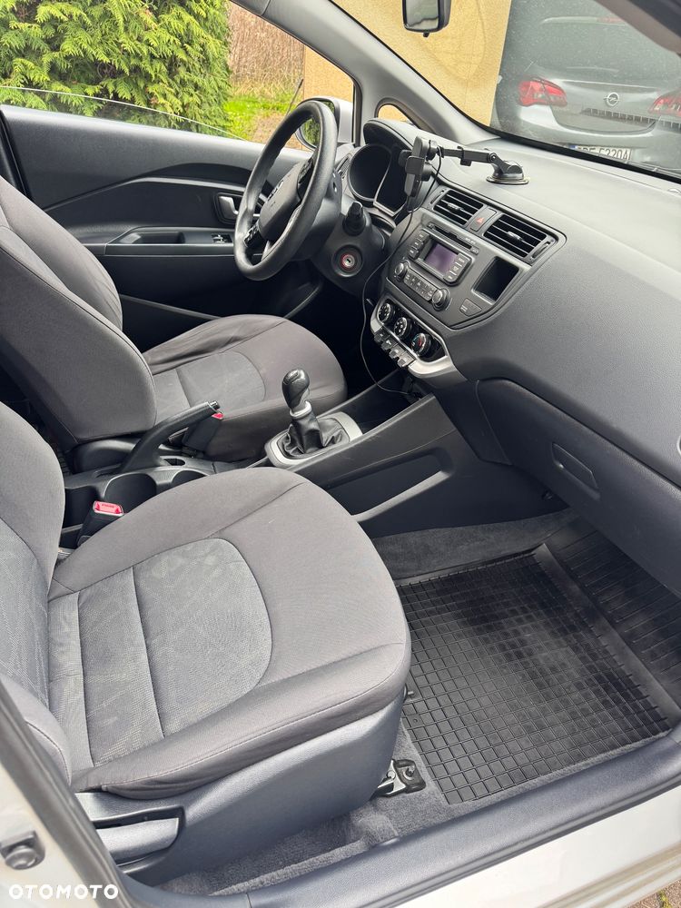 Kia Rio 1.4 crdi M - 7
