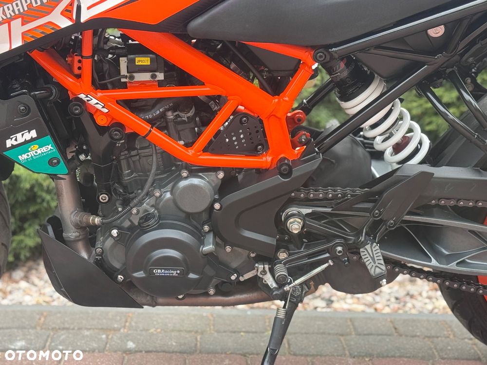 KTM Duke - 16