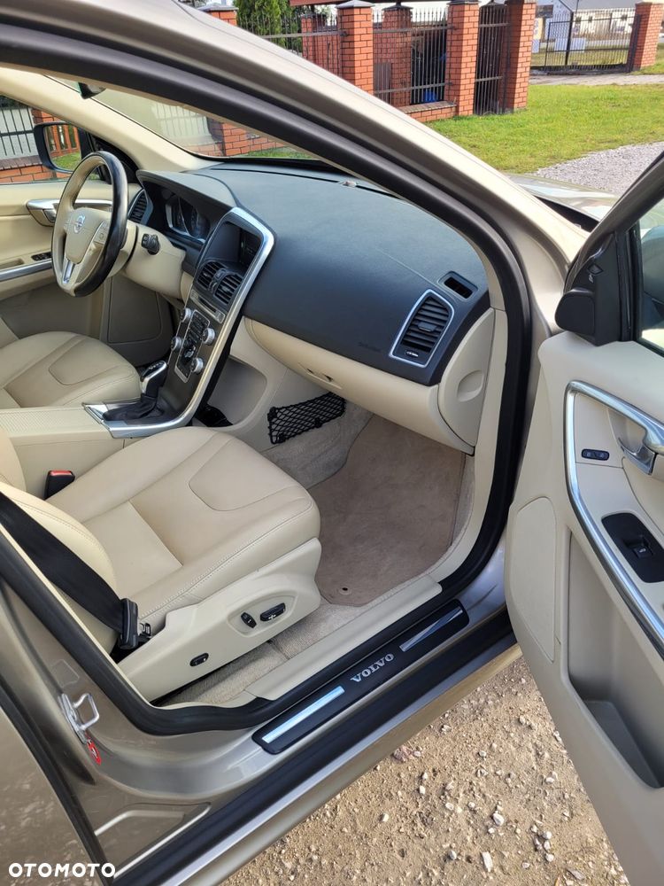 Volvo XC 60 - 19