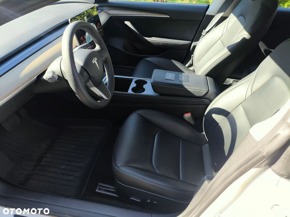 Tesla Model 3 RWD - 7
