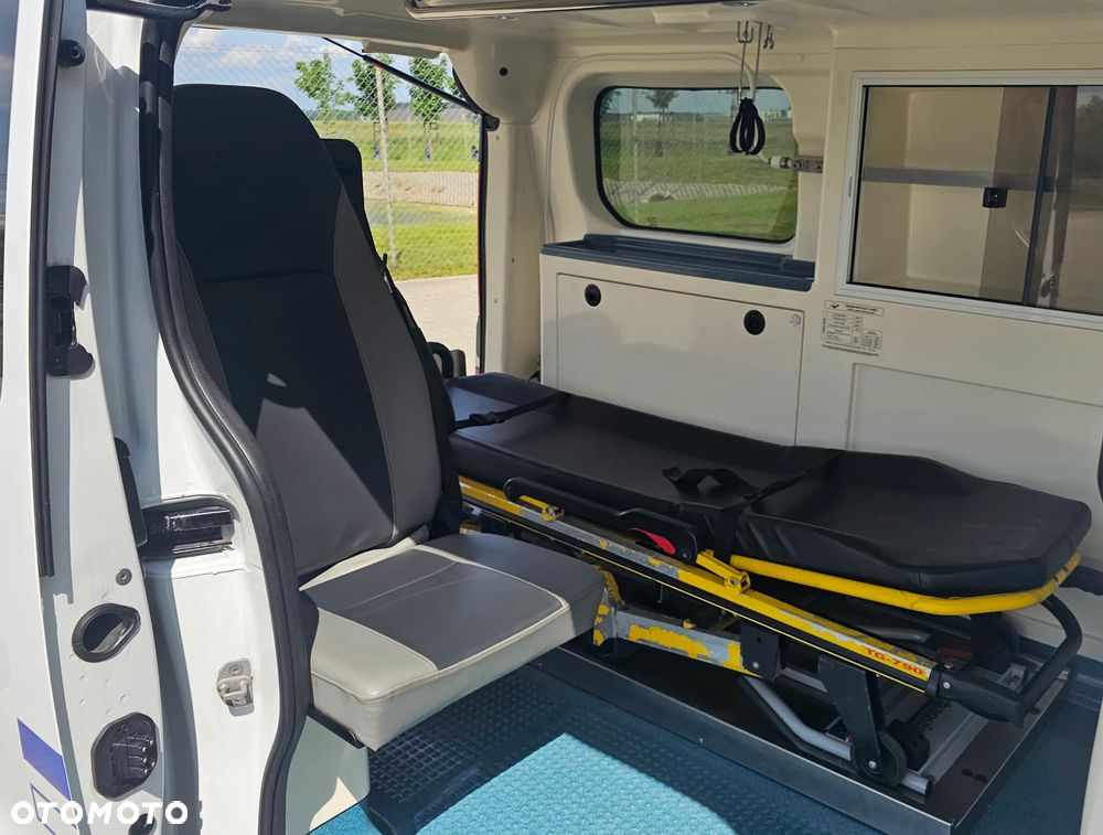 Renault TRAFIC KARETKA/AMBULANS - 9