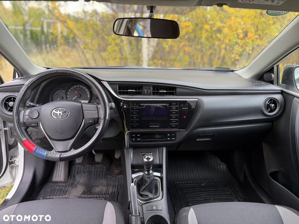 Toyota Auris - 6