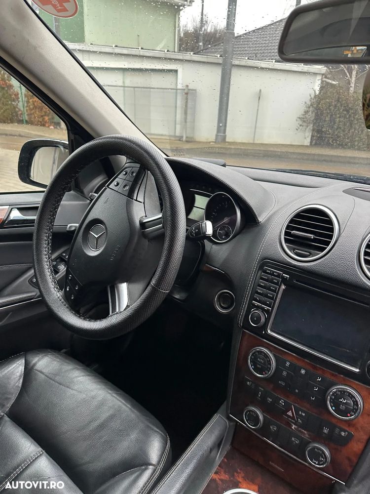 Mercedes-Benz GL 320 CDI DPF 4Matic 7G-TRONIC - 32