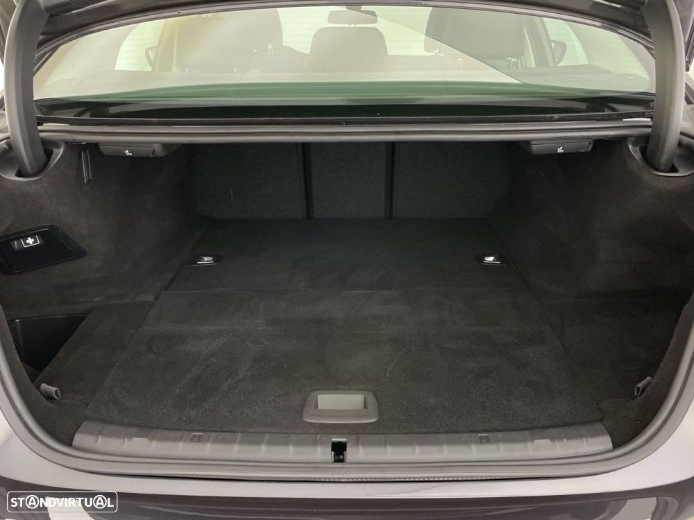 BMW 530 e iPerformance - 13