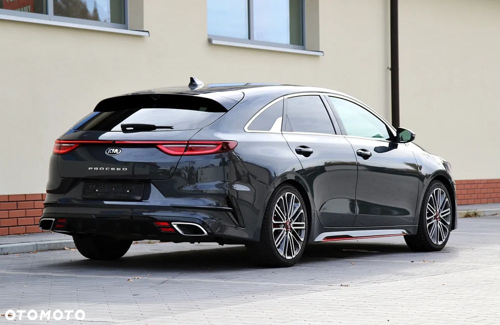 Kia ProCeed - 9