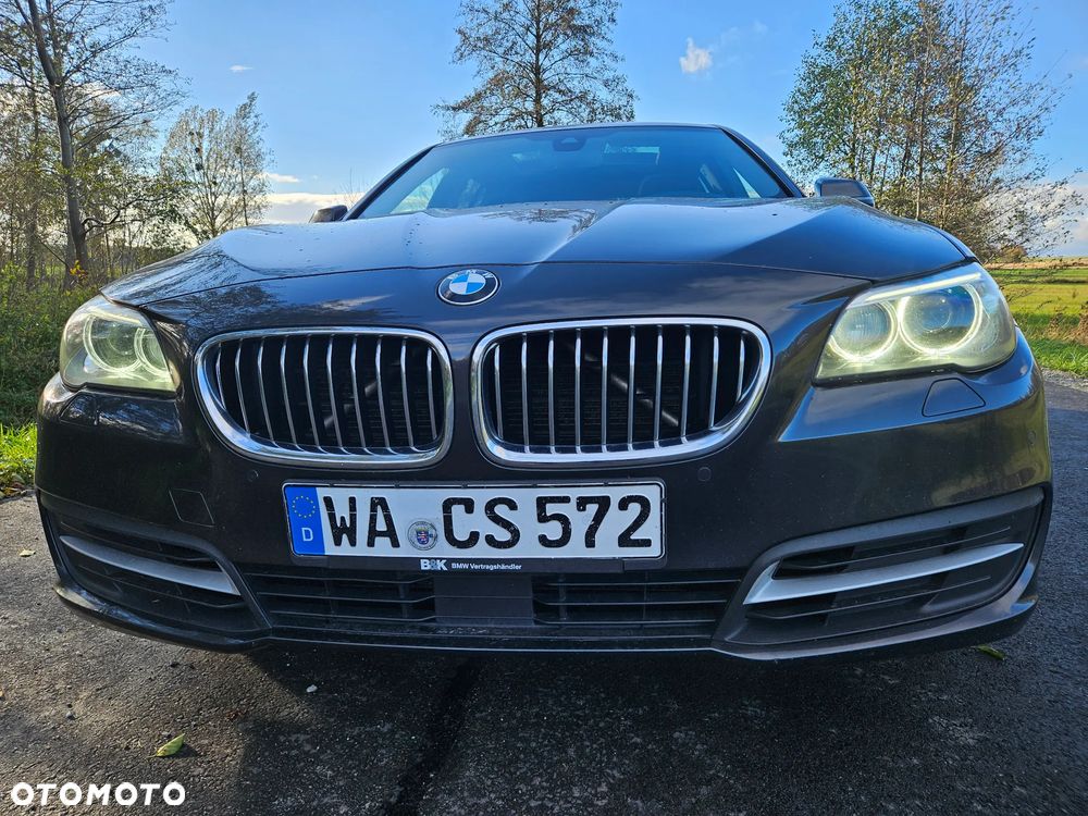 BMW Seria 5 520d xDrive Touring - 8