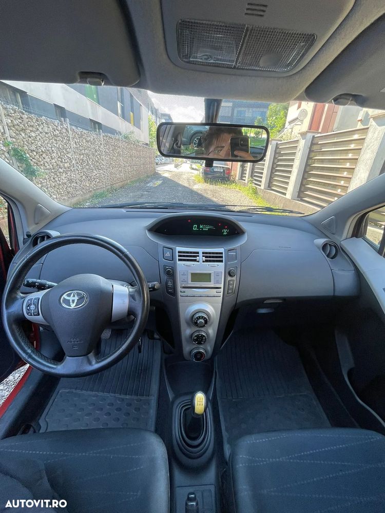 Toyota Yaris 1.0 Luna - 6