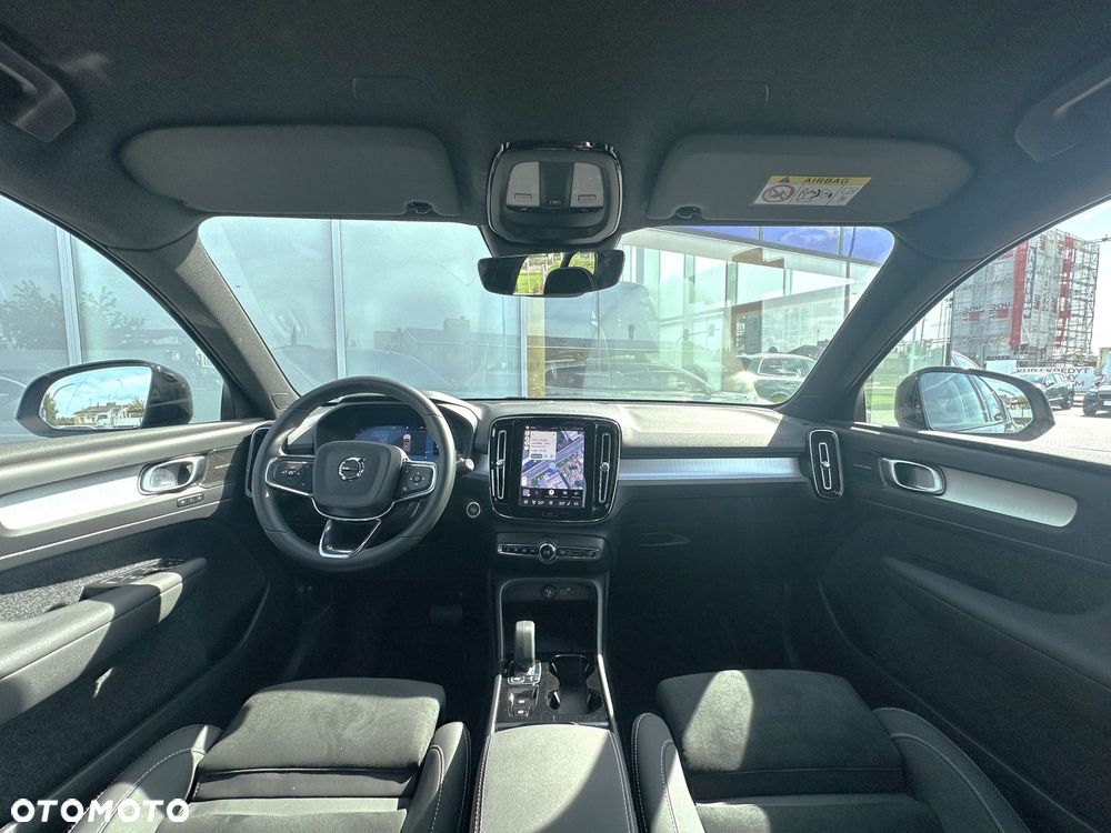 Volvo XC 40 - 28