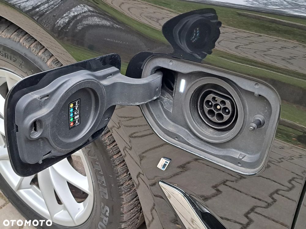 BMW Seria 5 530e iPerformance - 6