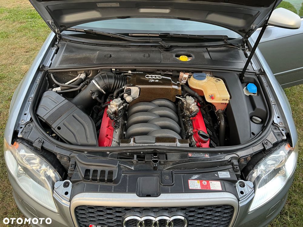 Audi RS4 Limousine - 23