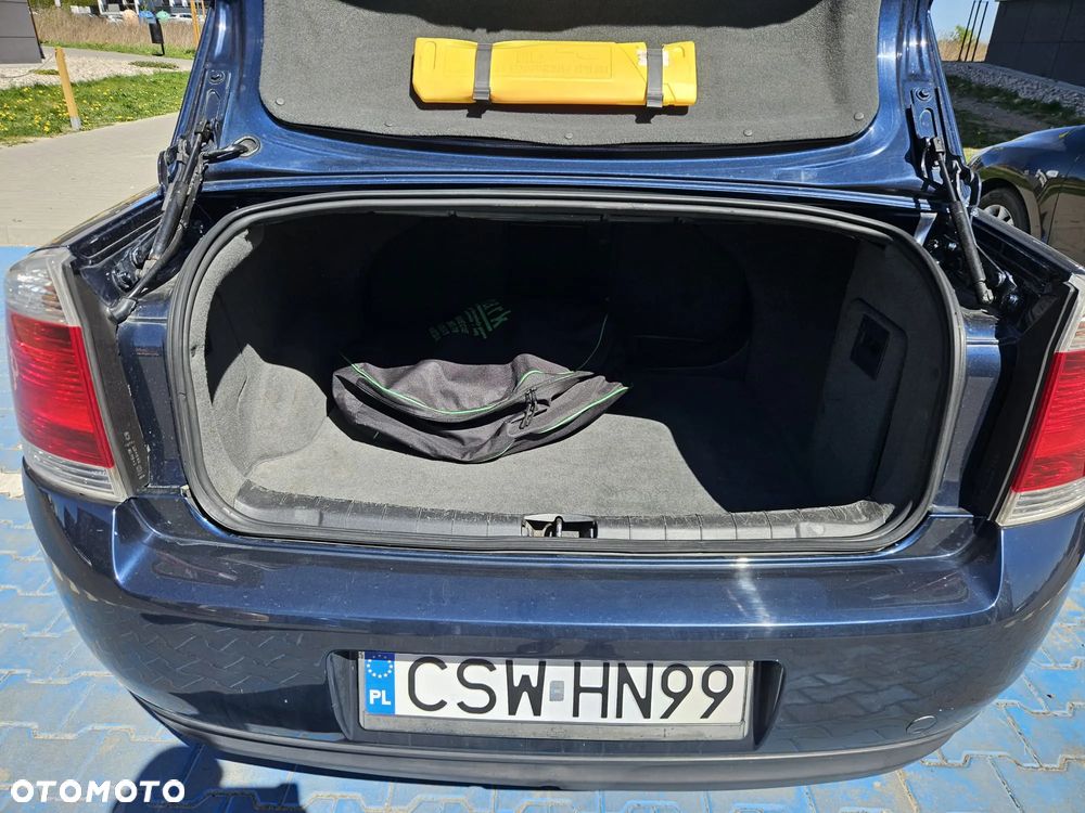 Opel Vectra 1.8 - 7
