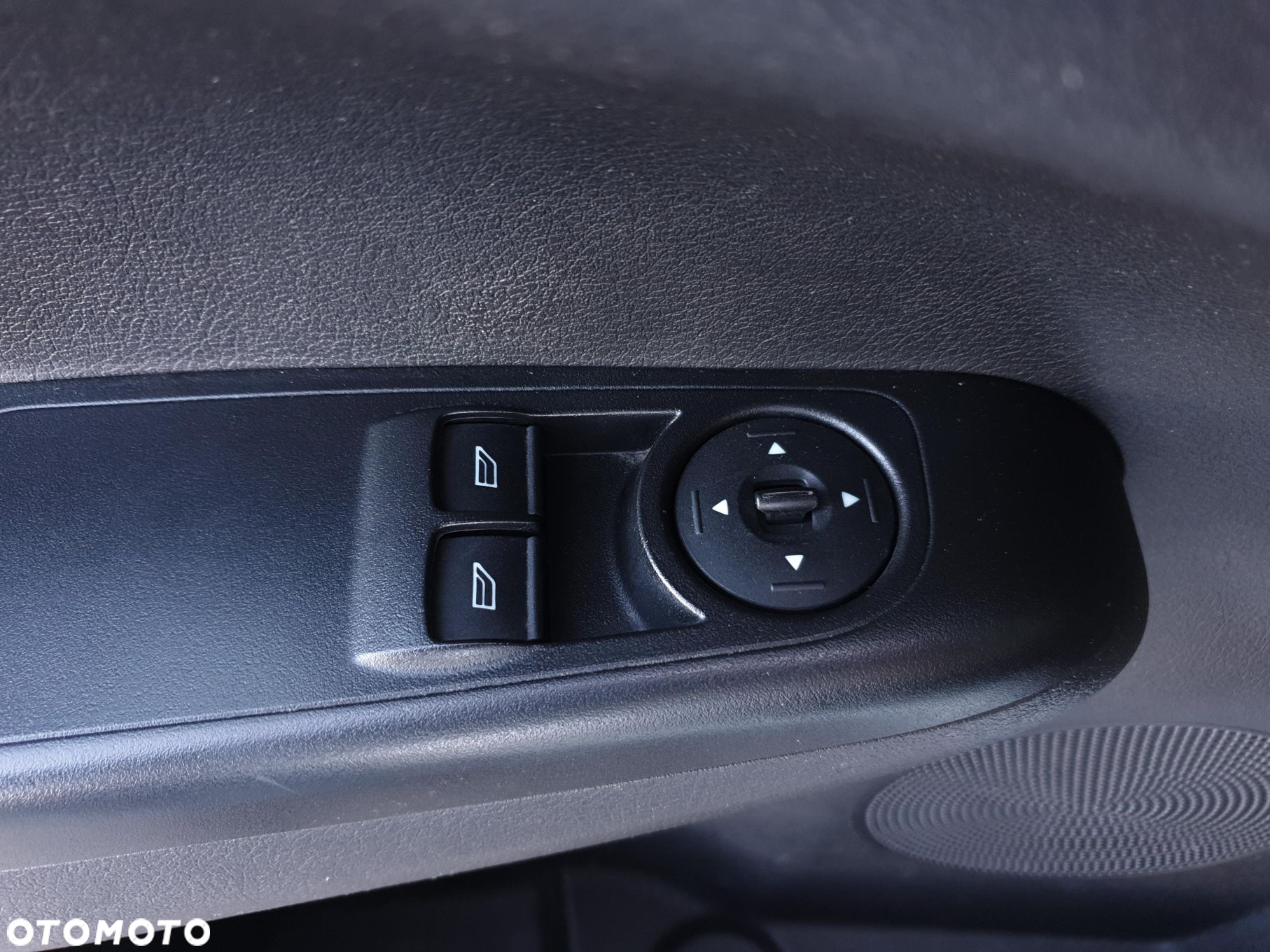 Ford transit-courier - 20