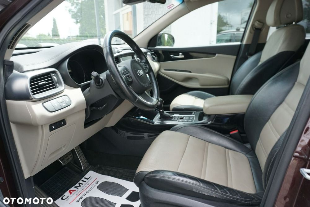 Kia Sorento - 12