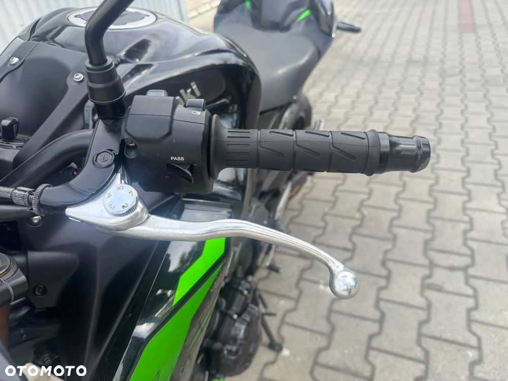 Kawasaki Z 900 - 14