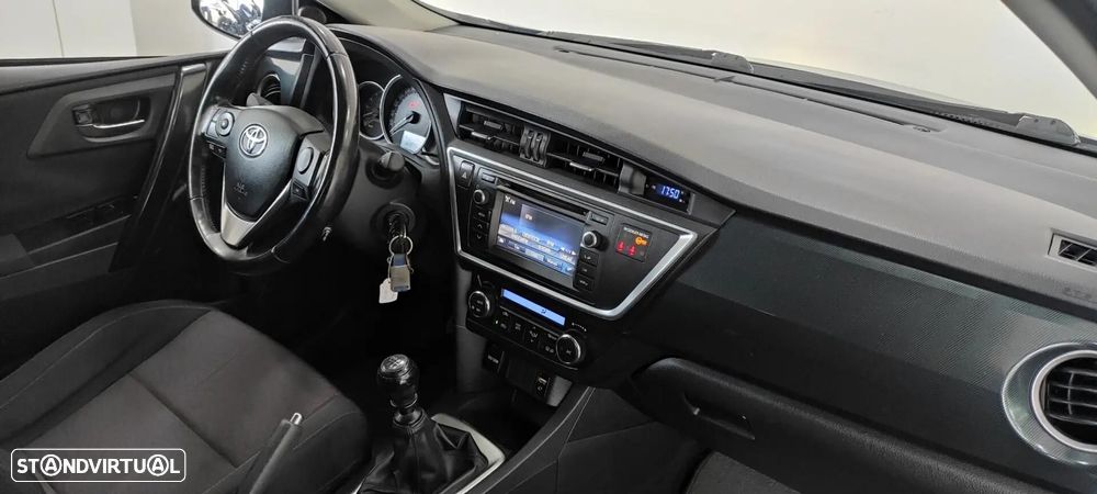 Toyota Auris Touring Sports 1.4 D-4D Comfort - 8