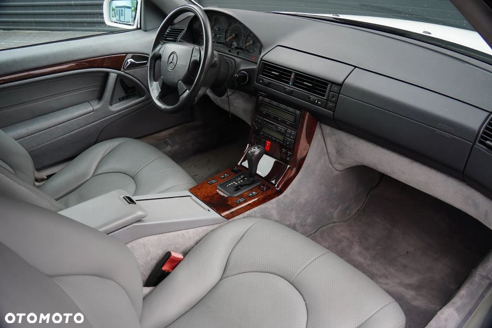 Mercedes-Benz SL - 39