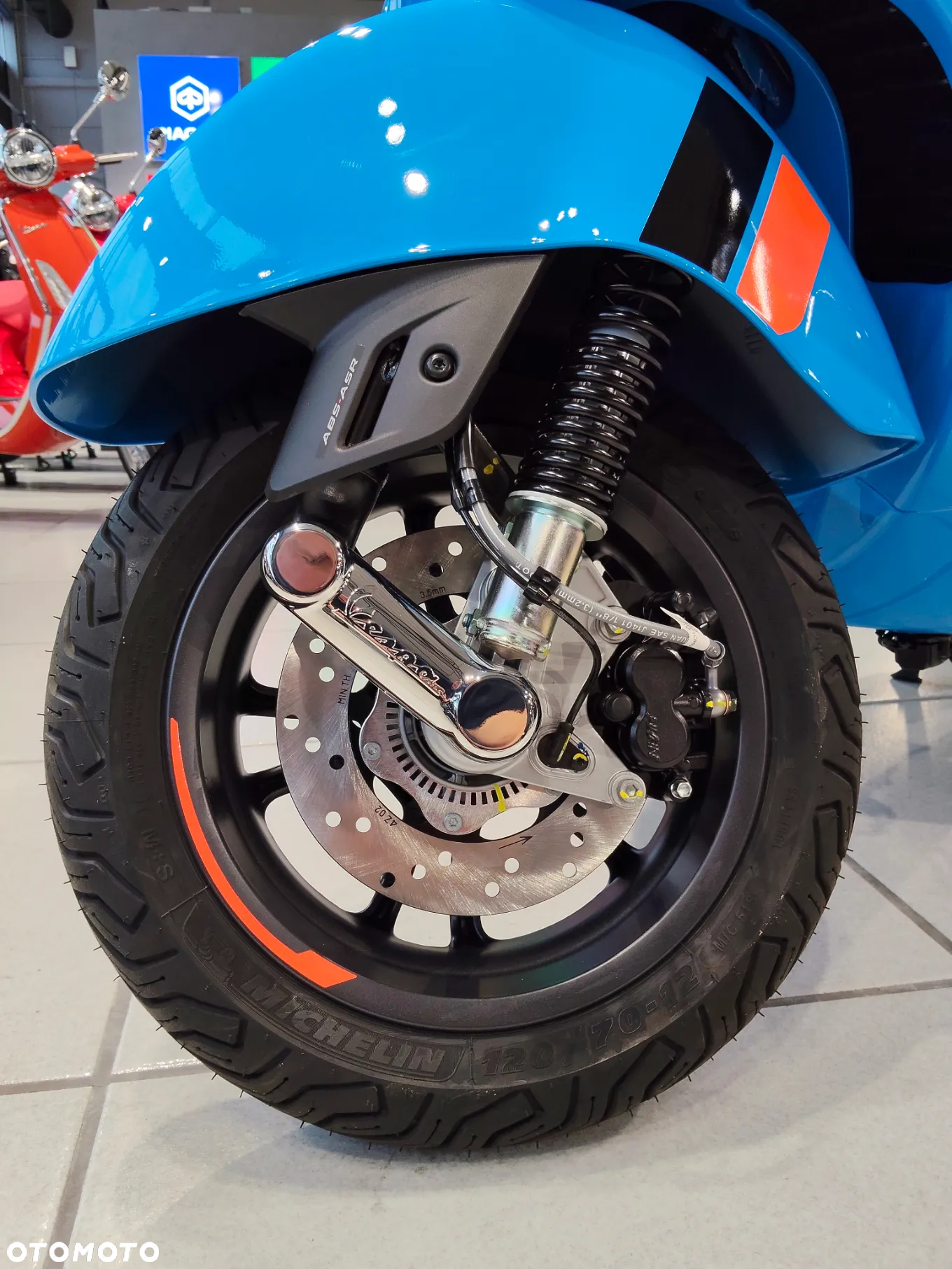 Vespa GTS - 12