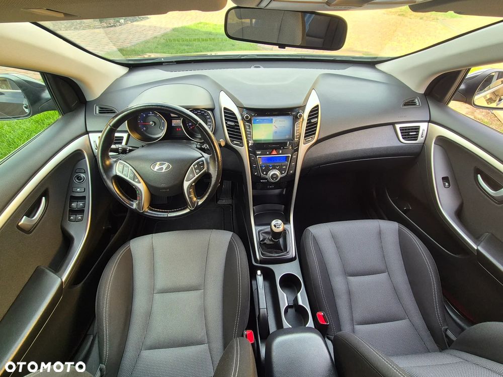 Hyundai i30 1.6 CRDi Premium - 11