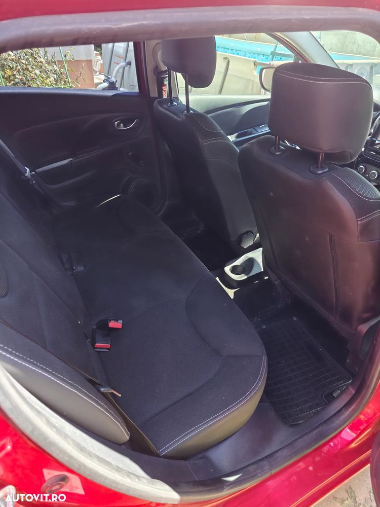 Renault Clio - 12