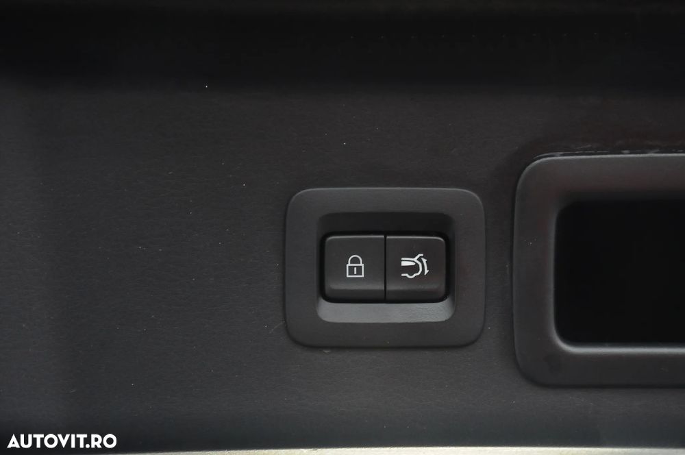 Mazda CX-30 SKYACTIV-D 1.8 - 32