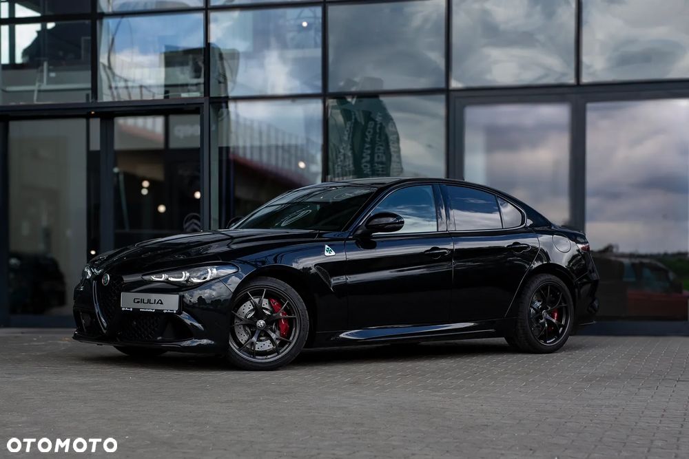 Alfa Romeo Giulia - 25