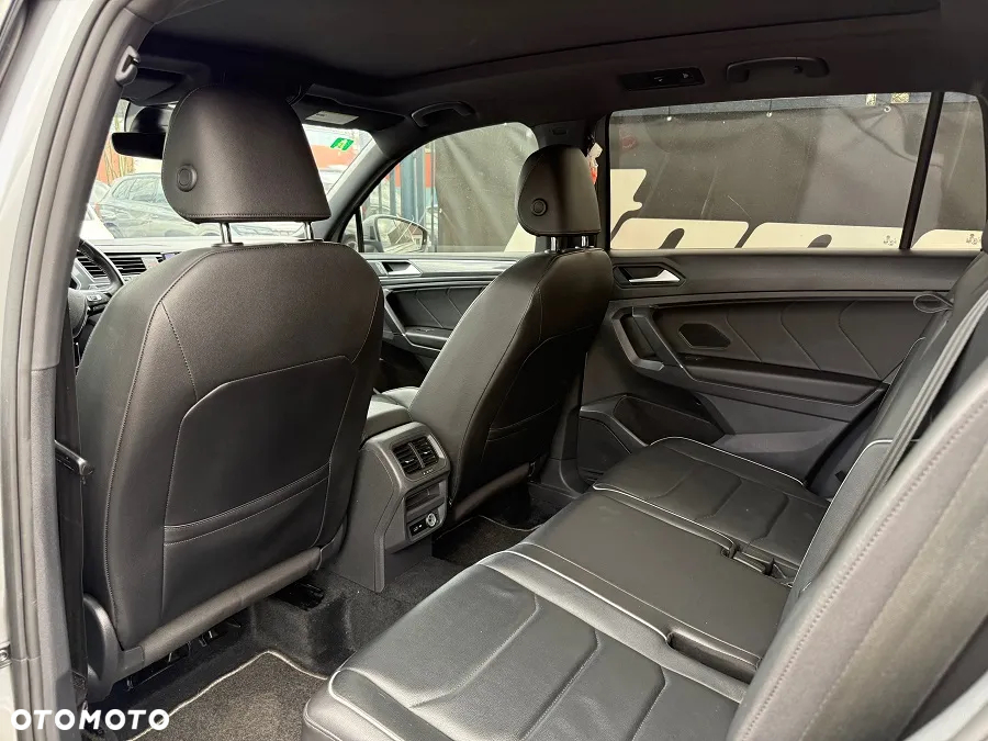 Volkswagen Tiguan Allspace 2.0 TSI 4Mot R-Line DSG - 32
