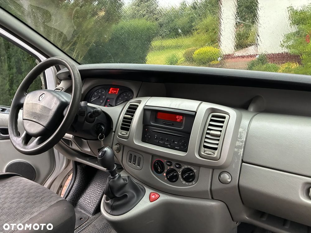 Renault Trafic - 14
