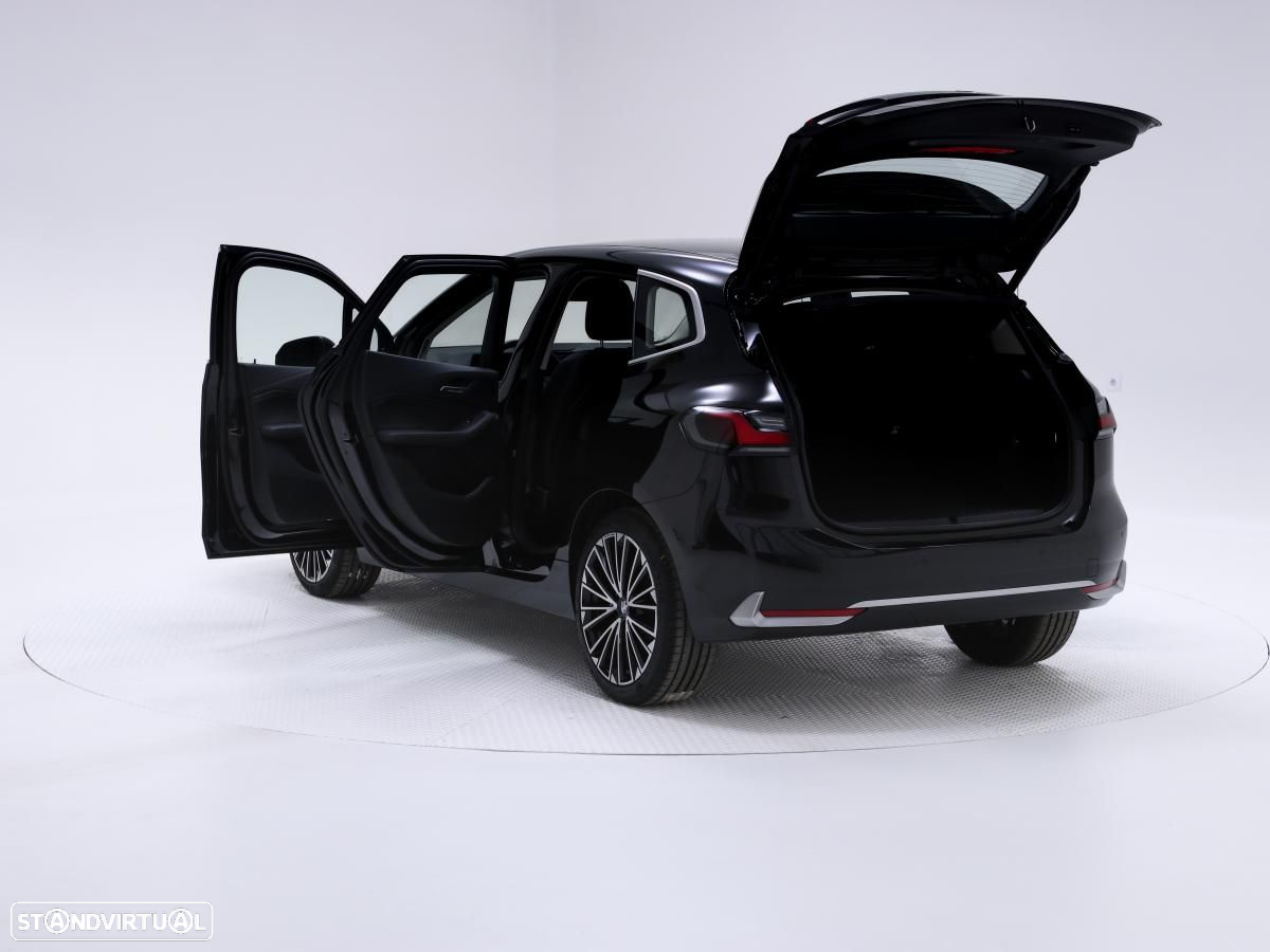 BMW 218 Active Tourer i Aut. Luxury Line - 6