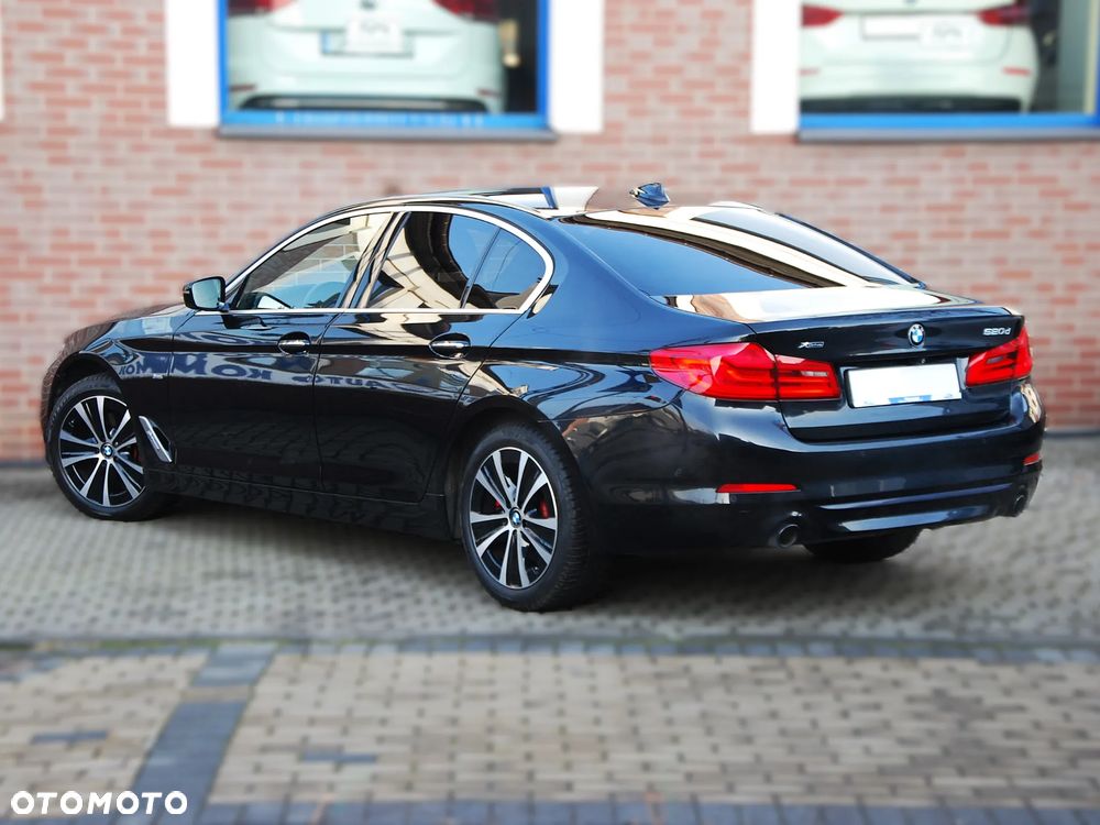 BMW Seria 5 520d xDrive M Sport sport - 22