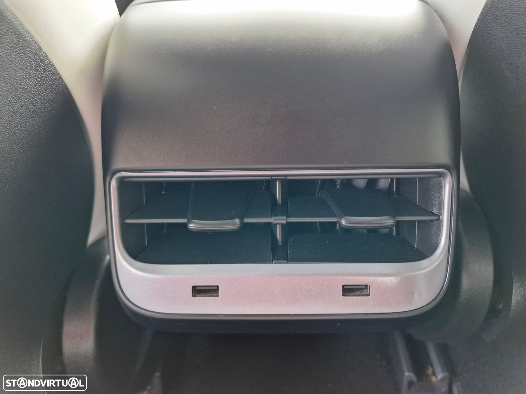 Tesla Model 3 Long-Range Dual Motor AWD - 34