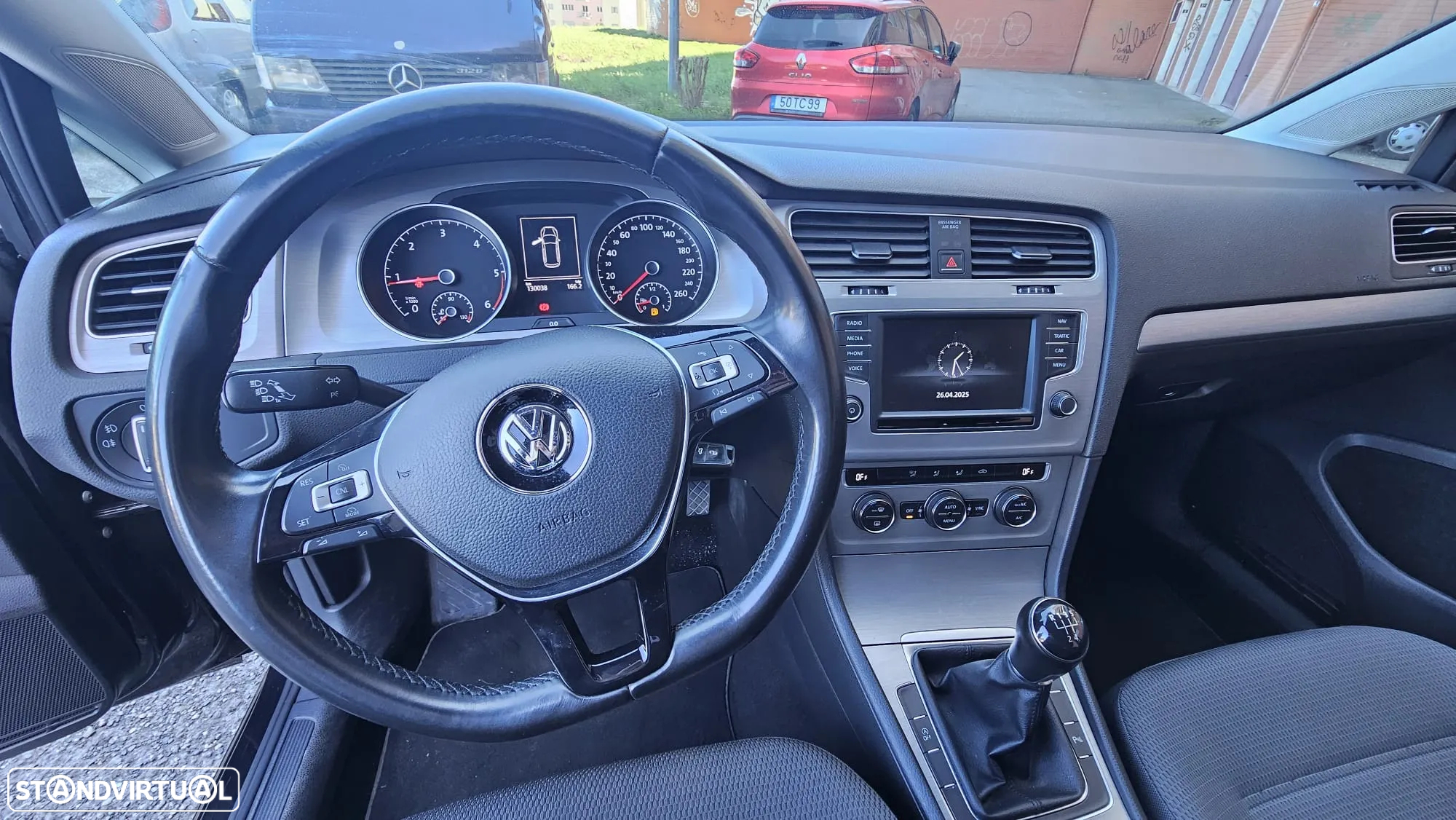 VW Golf Variant 1.6 TDi BlueMotion Confortline - 6