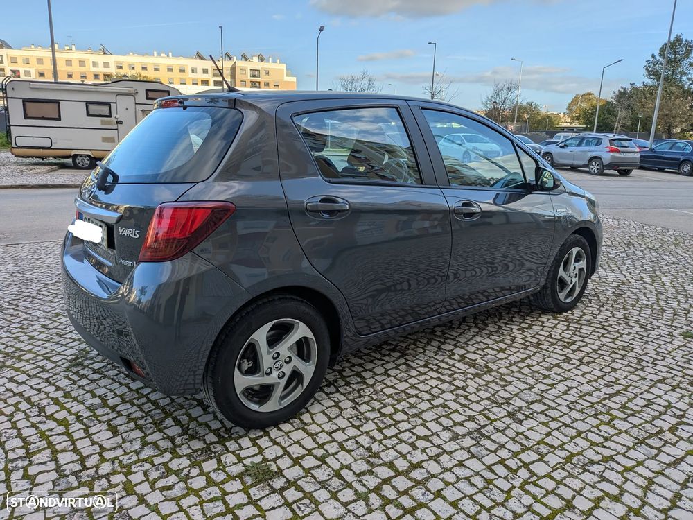 Toyota Yaris 1.5 HSD Comfort - 21