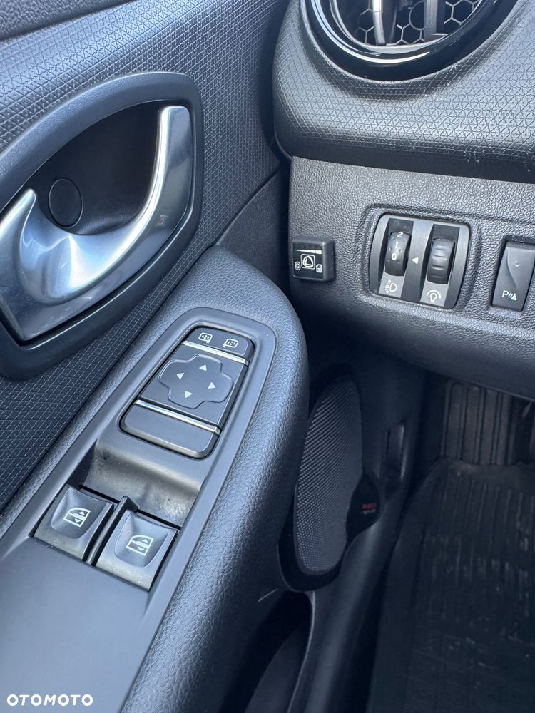 Renault Clio 1.2 16V Limited - 9