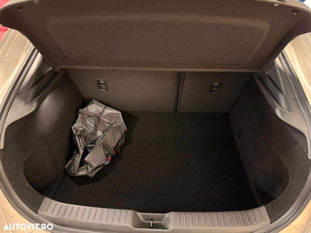 Mazda CX-30 e-SKYACTIV X186 AT MHEV Center-Line - 13