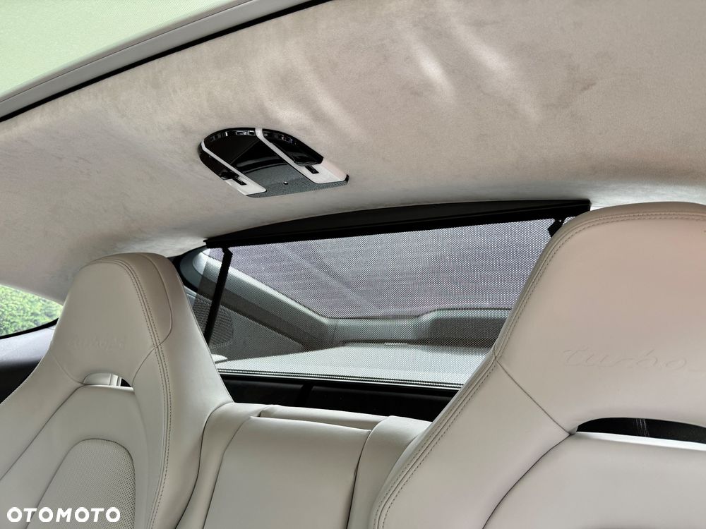 Porsche Panamera - 26