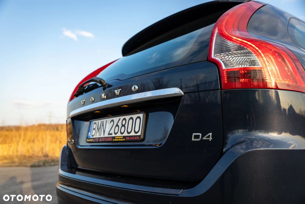 Volvo XC 60 D4 Drive-E Momentum - 14